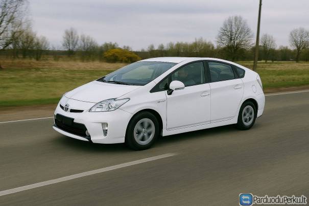 Пассажирские перевозки легковым автомобилем 24/7