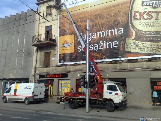 automobilinių bokštelių nuoma