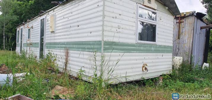 Gyvenamasis mobilus vagonėlis/karavanas su baldais