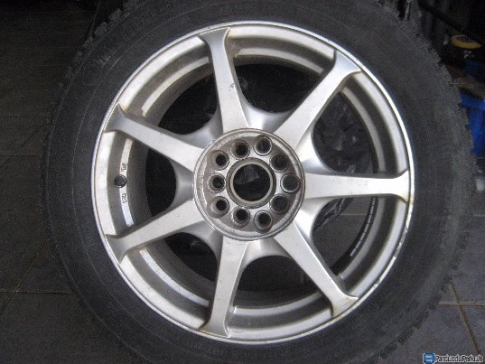 PARDUODAMI 4 LIETO LYDINIO TOYOTOS R16 RATLANKIAI