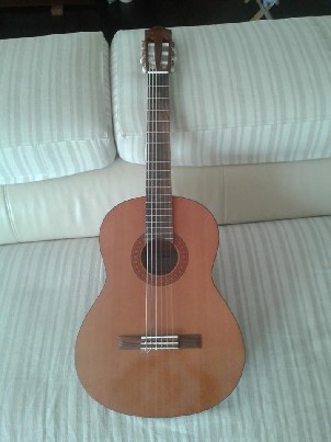 Parduodu naudotą Yamaha C40