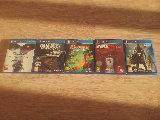 Parduodu Playstation 4 zadimus (po 100 lt Diskai)