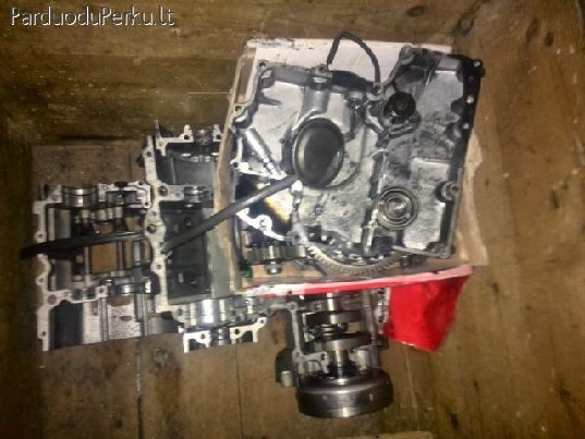 Yamaha YZF600 1998 600cc visas variklis ir greiciu deze dali