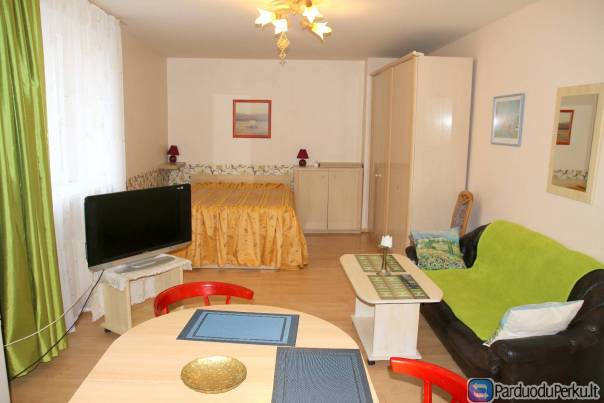 1 kambario butas , komunaliniai įskaičiuoti