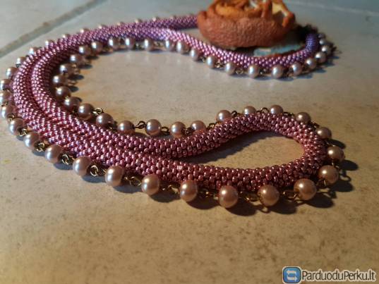 11.Rankų darbo kaklo papuošalas