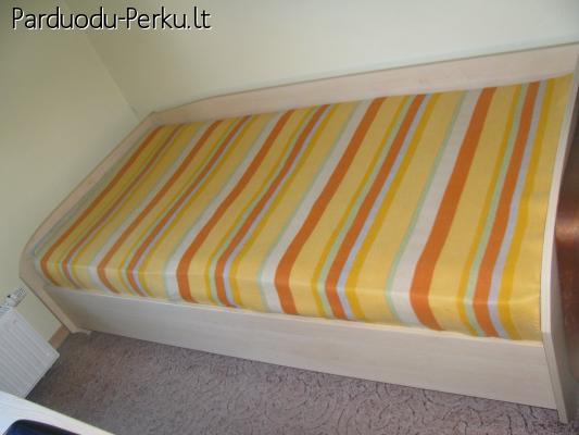 Parduodu naudotą viengulę lovą