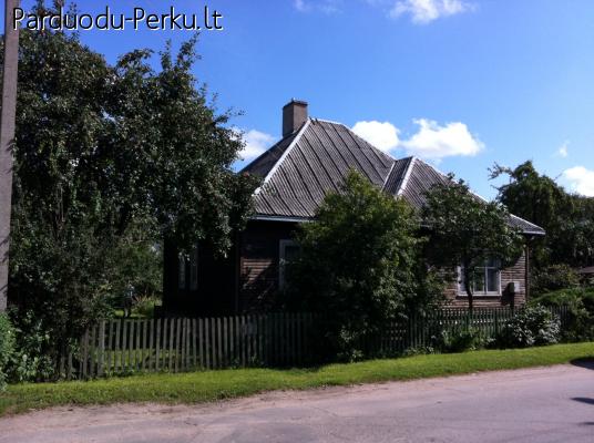 Parduodamas namas išskirtinėje vietoje Antakalnio gatveje.