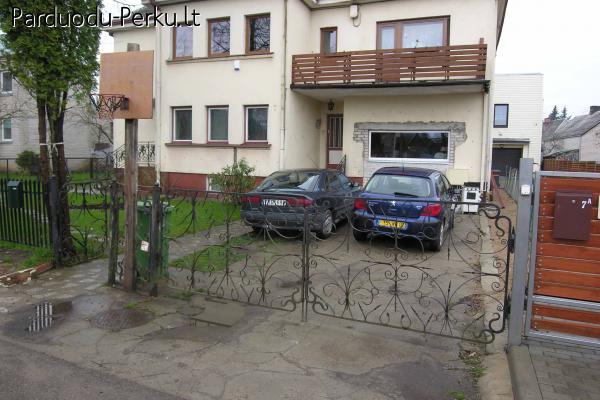 Parduodu 4 kambariu buta Aleksote Kaune. Kaina: 281 000LT