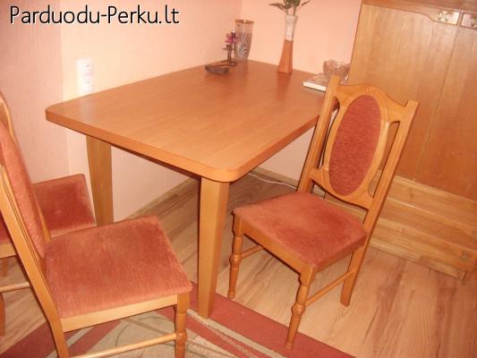 PIETU STALAS SU KEDEMIS