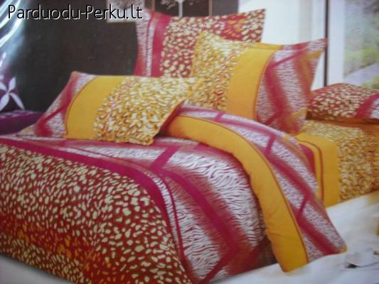 Pusantriniai patalynes komplektai