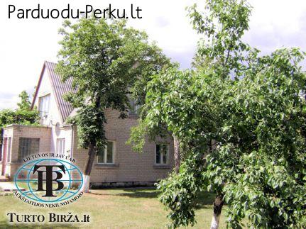 Parduodama 105 kv.m. pusė namo Utenos mieste, Palangos g., k