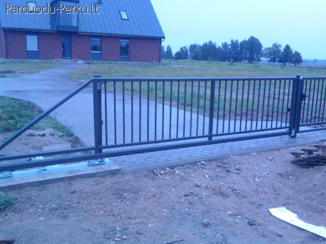 Kiemo vartai. Gaminame, pristatome, montuojame.