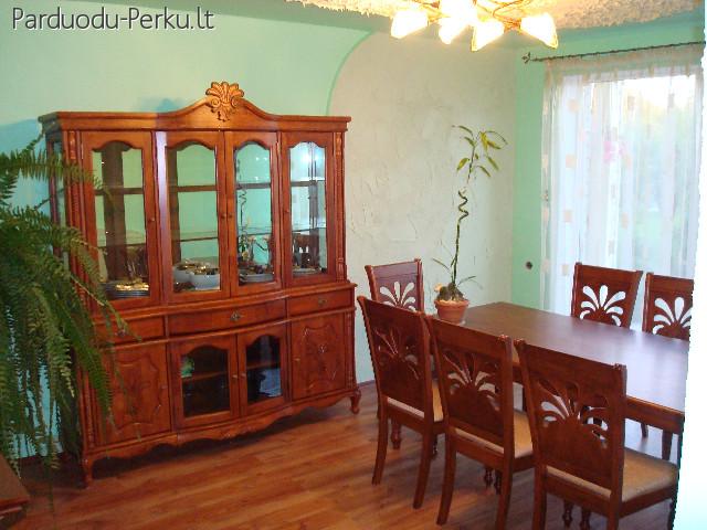 SKUBIAI parduodame renovuotą namą