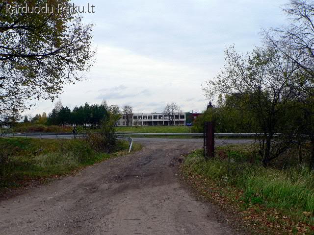 Specifinis trijų paskirčių statinys