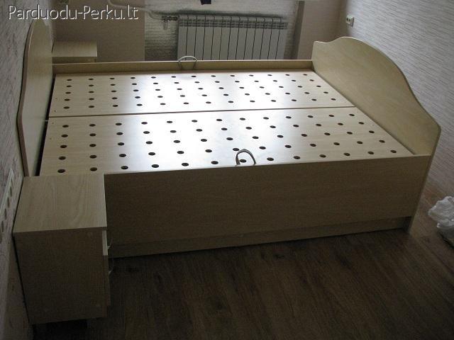 IŠPARDUODAMA NAUJA DVIGULĖ LOVA 849 LT