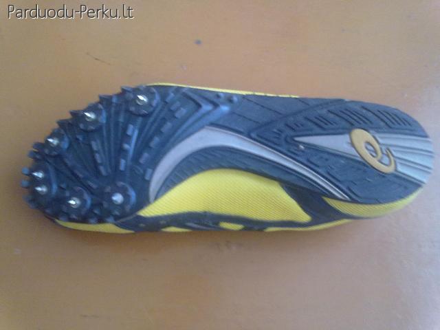 Lengvosios atletikos bateliai (startukai)