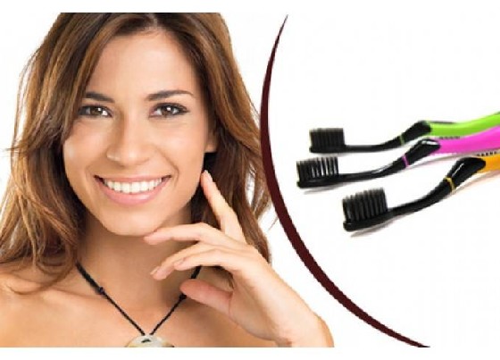 2 balinamieji dantų šepetėliai su neigiamais jonais, bambuko