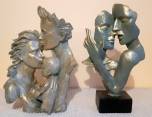 2 Meniškos sunkios rankų darbo skulptūros