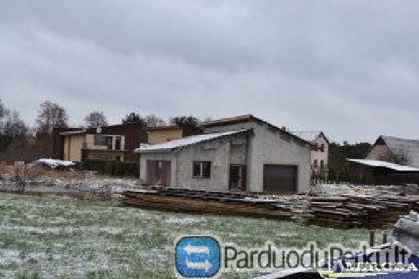 2015m. statybos apšiltintas neįrengtas namas Alytu