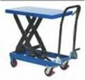 21-32-051 Hidraulinis vežimėlis su pakeliamu staleliu NH LB150