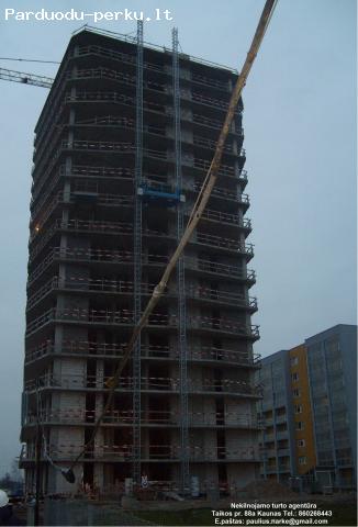 Parduodami butai azuolyne