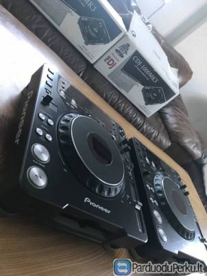 2x PIONEER CDJ-1000MK3 & 1x DJM-800 MIXER