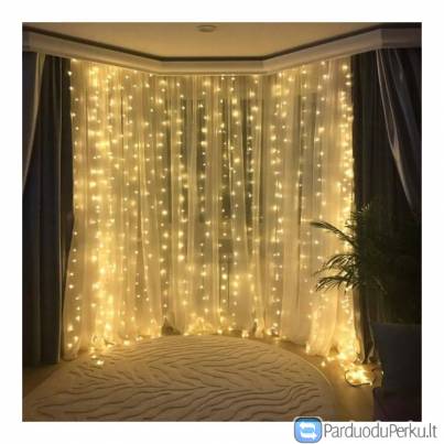 300 LED 3×3 VIELINĖ GIRLIANDA – UŽUOLAIDA