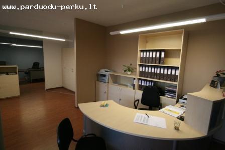 gaminame korpusinius baldus