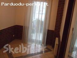 Parduodu dvieju kambariu buta su holu