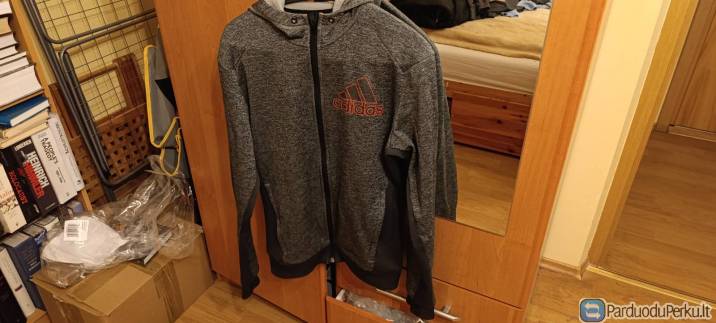 Adidas vyriškas džemperis S dydžio