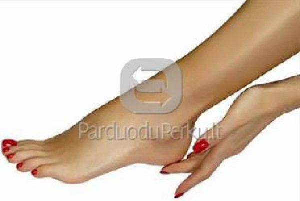 AKCIJA Pedikiūras tik 60 lt. su geliniu lakavimu