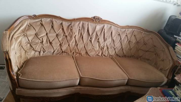 Antikvarinė sofa