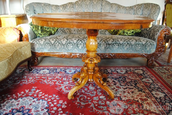 Antikvariniai baldai iš Švedijos