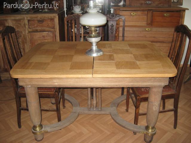 antikvariniai baldai