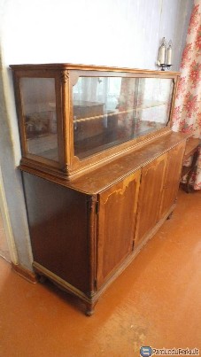 Antikvarinis vengriškas riešutmedžio garnitūras