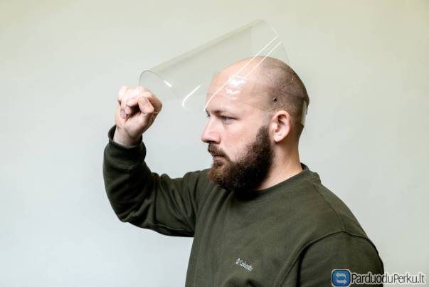 Atlenkiamas apsauginis veido skydelis