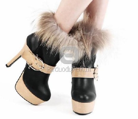 Aukstakulniai su naturaliu lapes kailiu