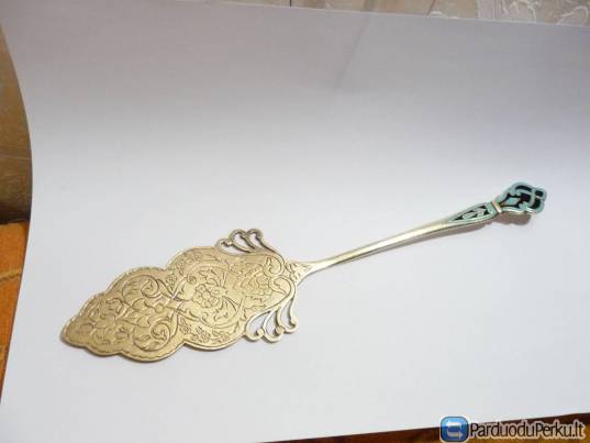 Auksuota sidabrinė mentelė tortui