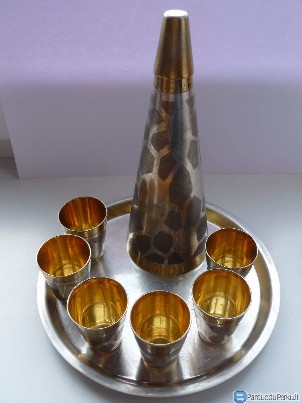 Auksuotos melchiorinės taurelės su grafinu