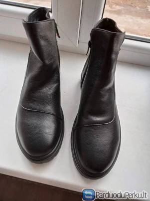 Aulinukai juodos spalvos