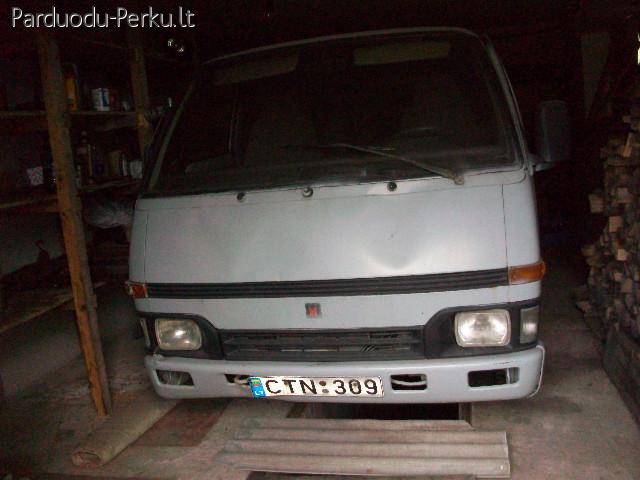 Autobusiukas ISUZU, 1989 metai