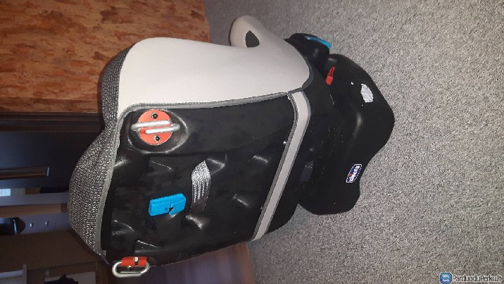 Automobilinę reguliuojamą kėdutę vaikui iki 18 kg
