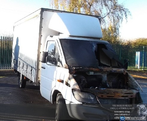 Automobilis ardomas dalimis Mercedes-Benz Sprinter, 1995.02 