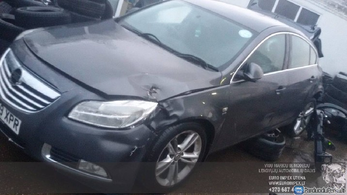 Automobilis ardomas dalimis Opel Insignia A, 2008.