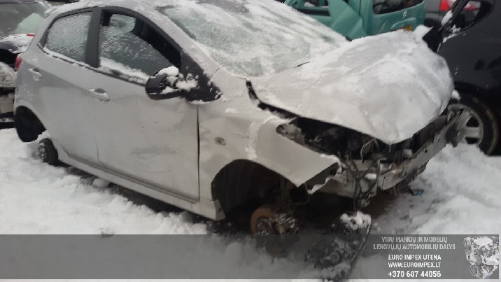 AUTOMOBILIU DALYS - MAZDA 2, 2007.10 -- 1.5 76KW 2007.10 -- 