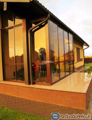 Balkonų ir terasų stiklinimas