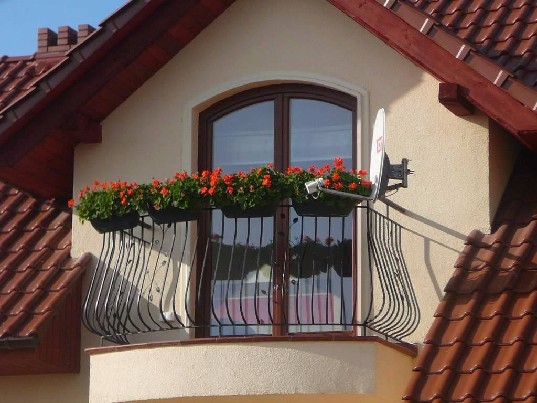 Balkonų stiklinimas. Plastikiniai langai. Klaipėda