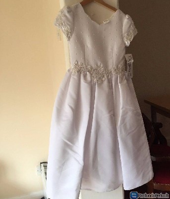 Balta proginė suknelė mergaitei 8 m.