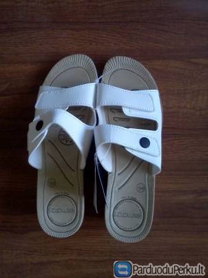 Basutės baltos spalvos