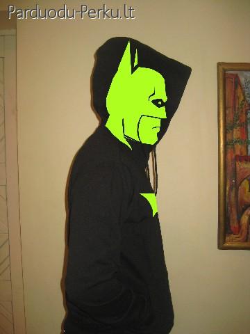 Batman'o džemperis su kalėdine akcija